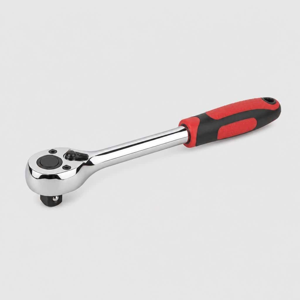Clé à cliquet manuelle chrome vanadium à carré 1/2", manche rouge et noir, sur fond clair